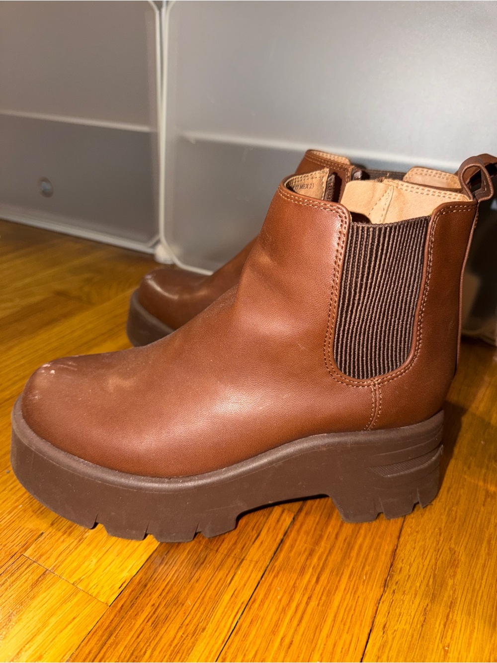 Sam & Libby Brown Platform Lug Chelsea Boots Size 6